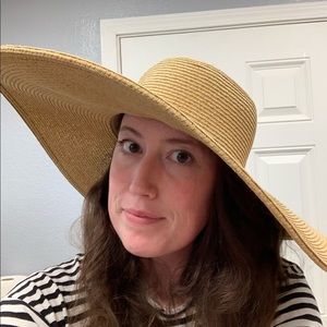NINE WEST Oversized Floppy Sun Hat